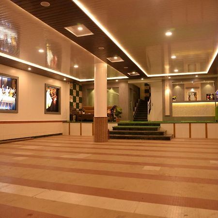 Hotel Disha Palace Shirdi Exterior foto